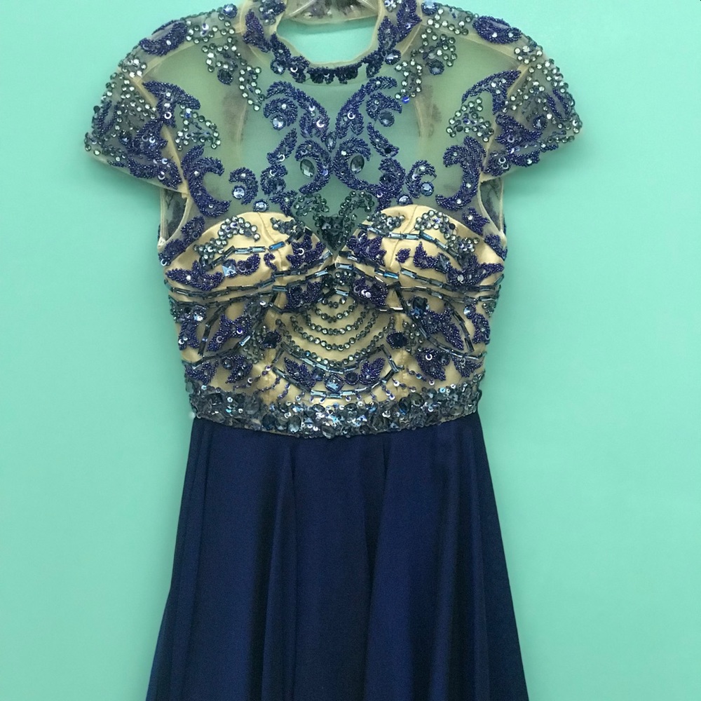 Formal short Sheri Hill